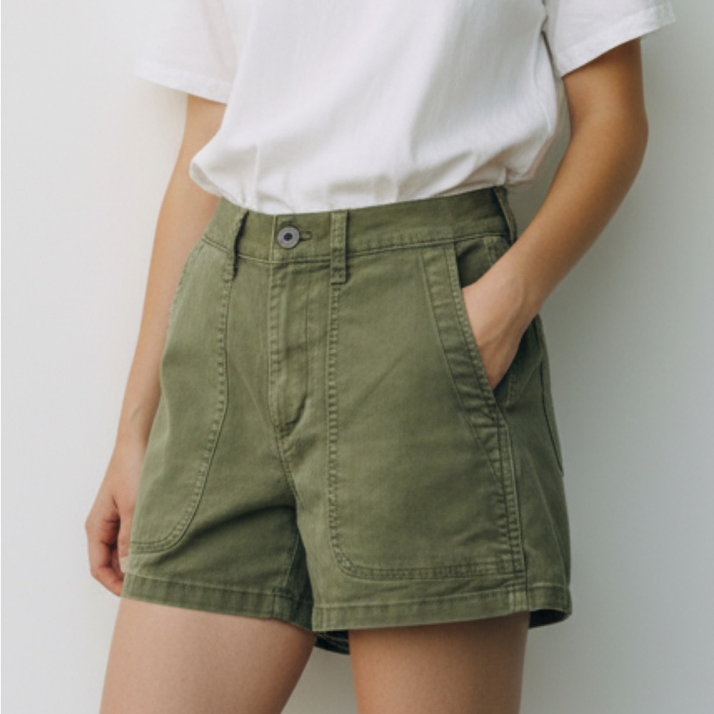 Madewell High Waist Utility Shorts in Olive Green